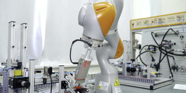 Inteligencia Artificial Industria 4.0 / Deep Learning / IA Gràcia · Detección y Identificación de Impurezas con Discriminación de Producto No Cualificado.