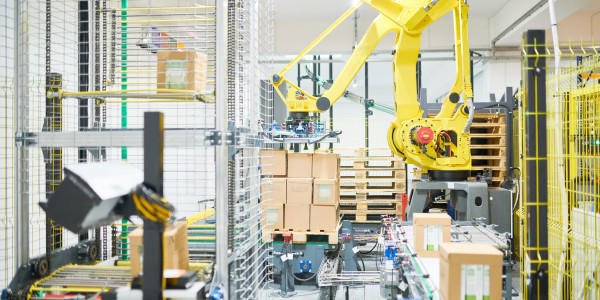 Células Robotizadas Barcelona · Célula Robotizada para Industria Electrónica / Componentes